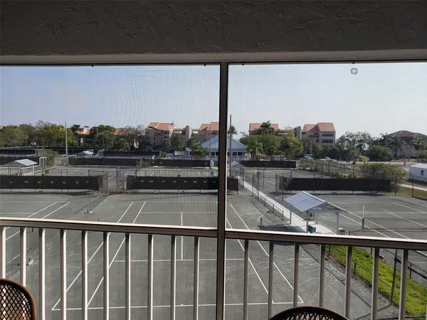 $3,400 | 4510 El Conquistador Parkway, Unit 207, Bradenton, FL 34210