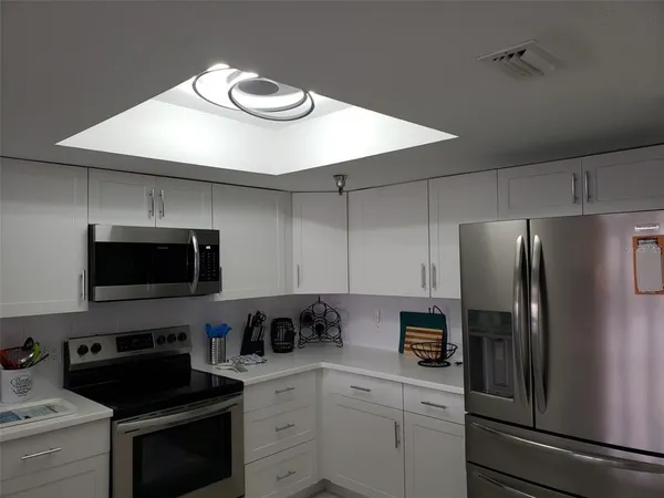 $3,400 | 4510 El Conquistador Parkway, Unit 207, Bradenton, FL 34210