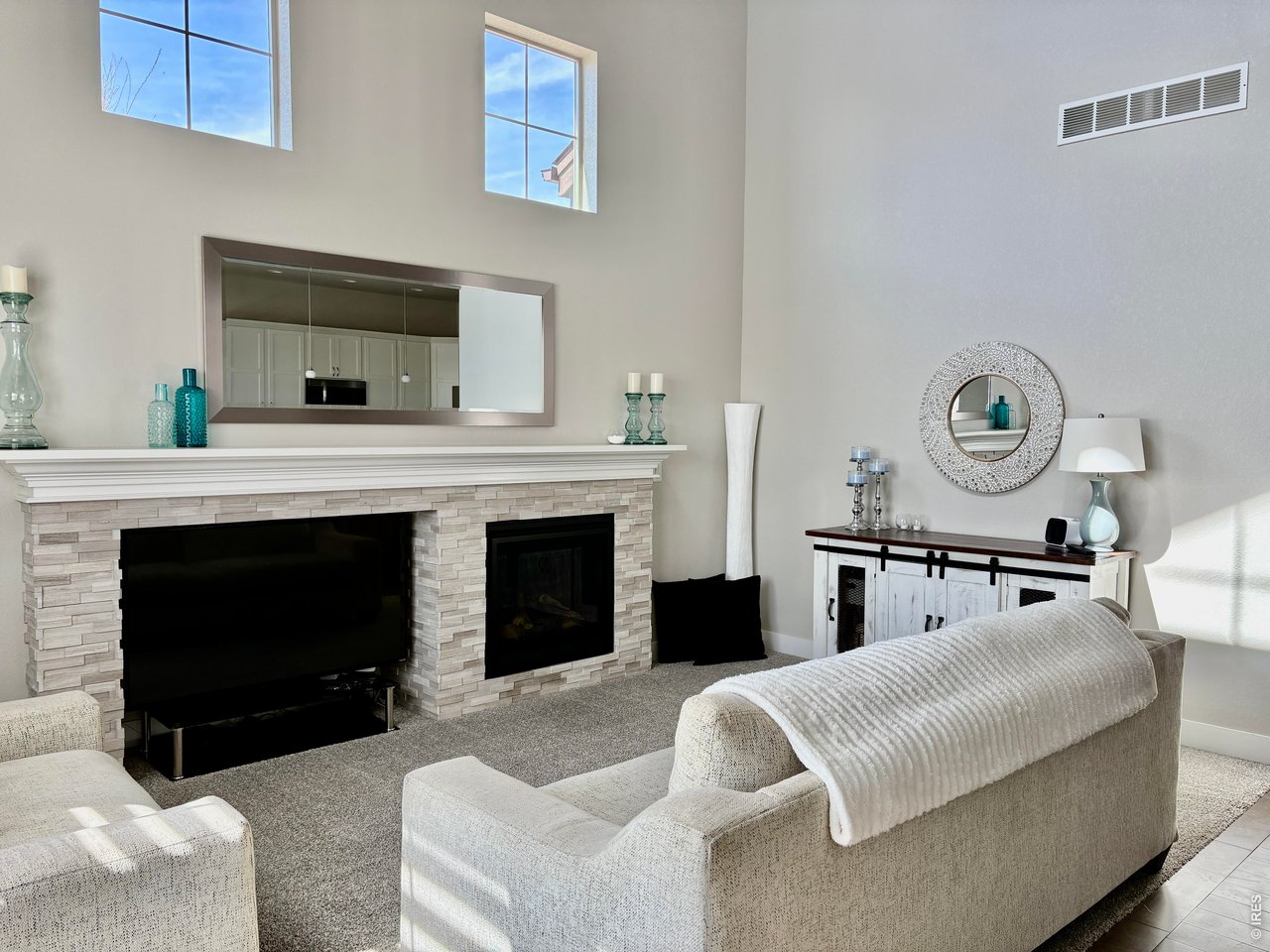 6316 Pumpkin Ridge Drive, Unit 1 Windsor, CO 80550 - Photo 5 of 50 Living Room