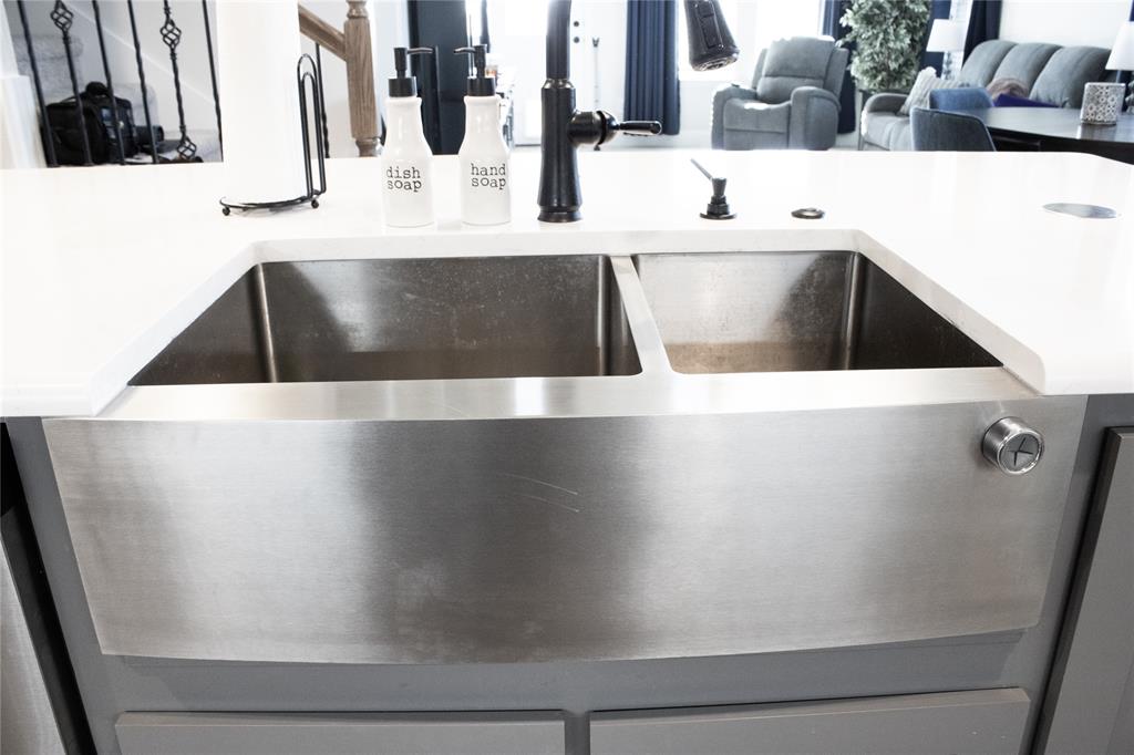 642 Sandiford Court Mansfield, TX 76063 - Photo 13 of 40