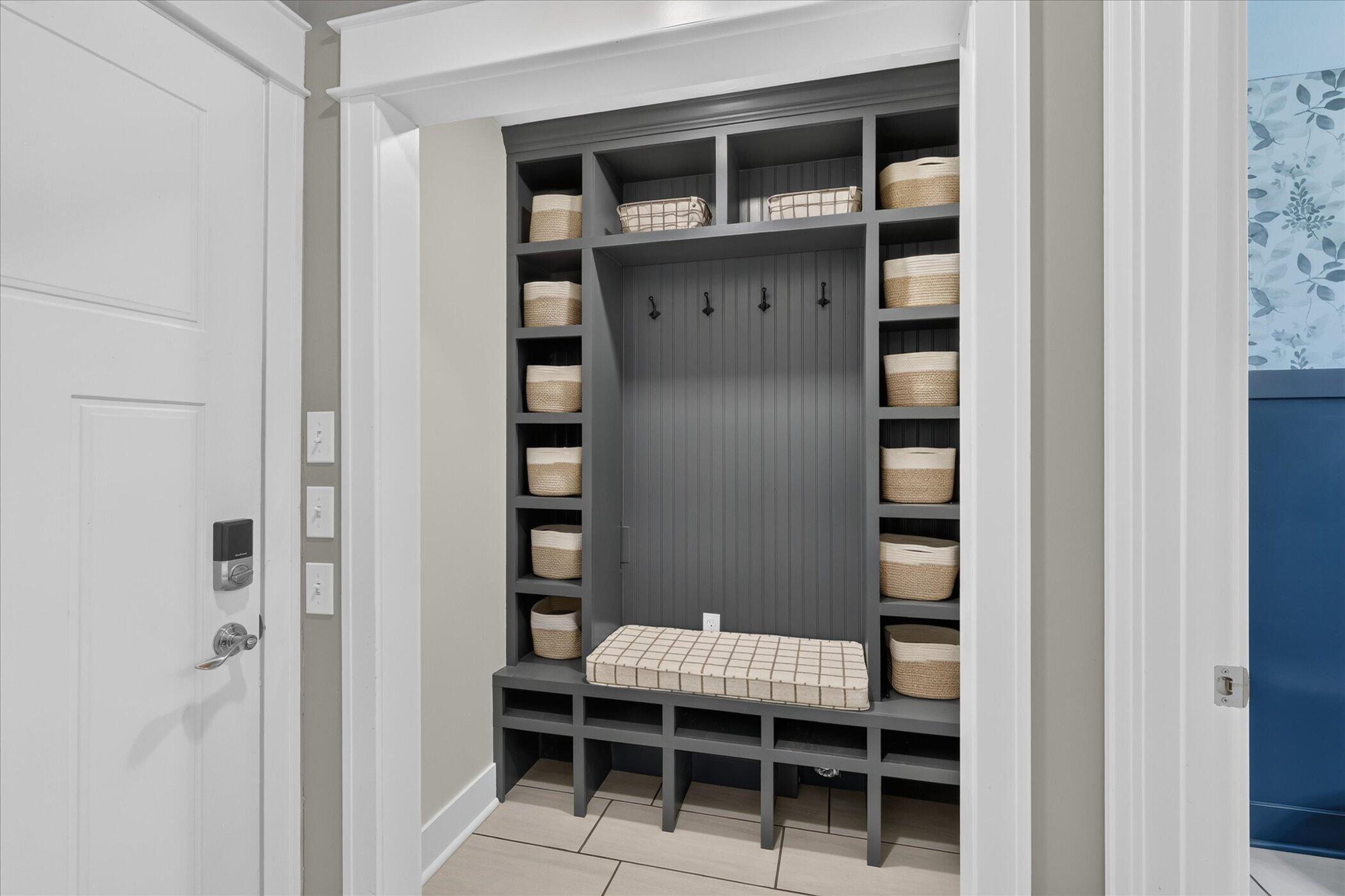 2747 4 Mile Road Northwest Grand Rapids, MI 49544 - Photo 17 of 48 Mud Room