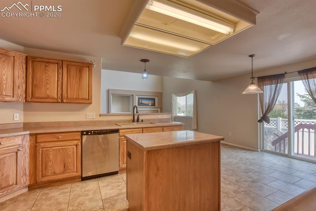 8447 Del Rio Road Peyton, CO 80831 - Photo 12 of 48