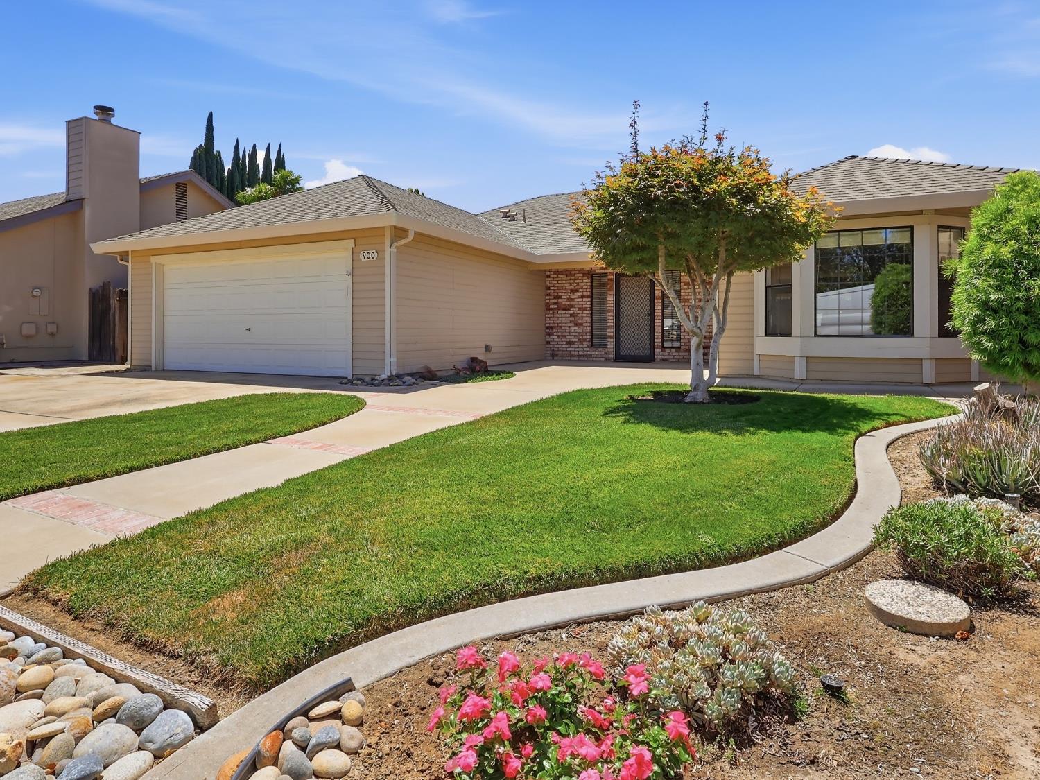 900 Multnomah Drive Modesto, CA 95350 - Photo 1 of 34