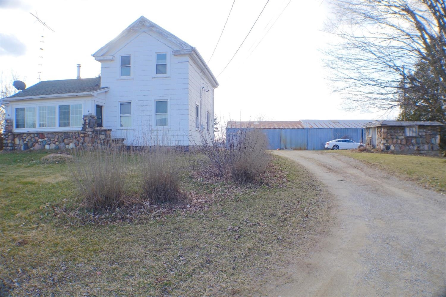 2770 Notten Road Grass Lake, MI 49240 - Photo 4 of 10 Photo 4