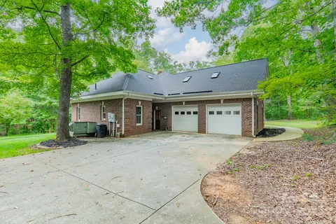 $799,900 | 253 Highway 161, Clover, SC 29710