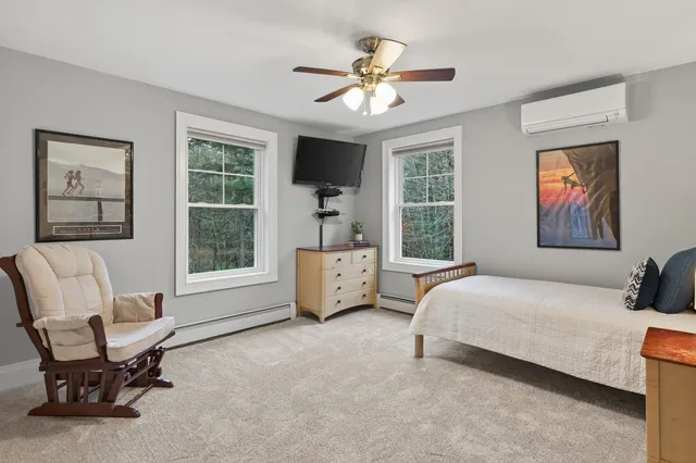 $1,100,000 | 34 Newfield Road, Freeport, ME 04032