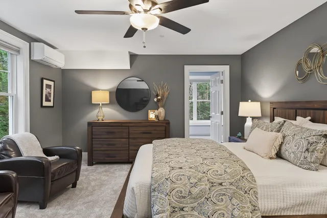 $1,100,000 | 34 Newfield Road, Freeport, ME 04032