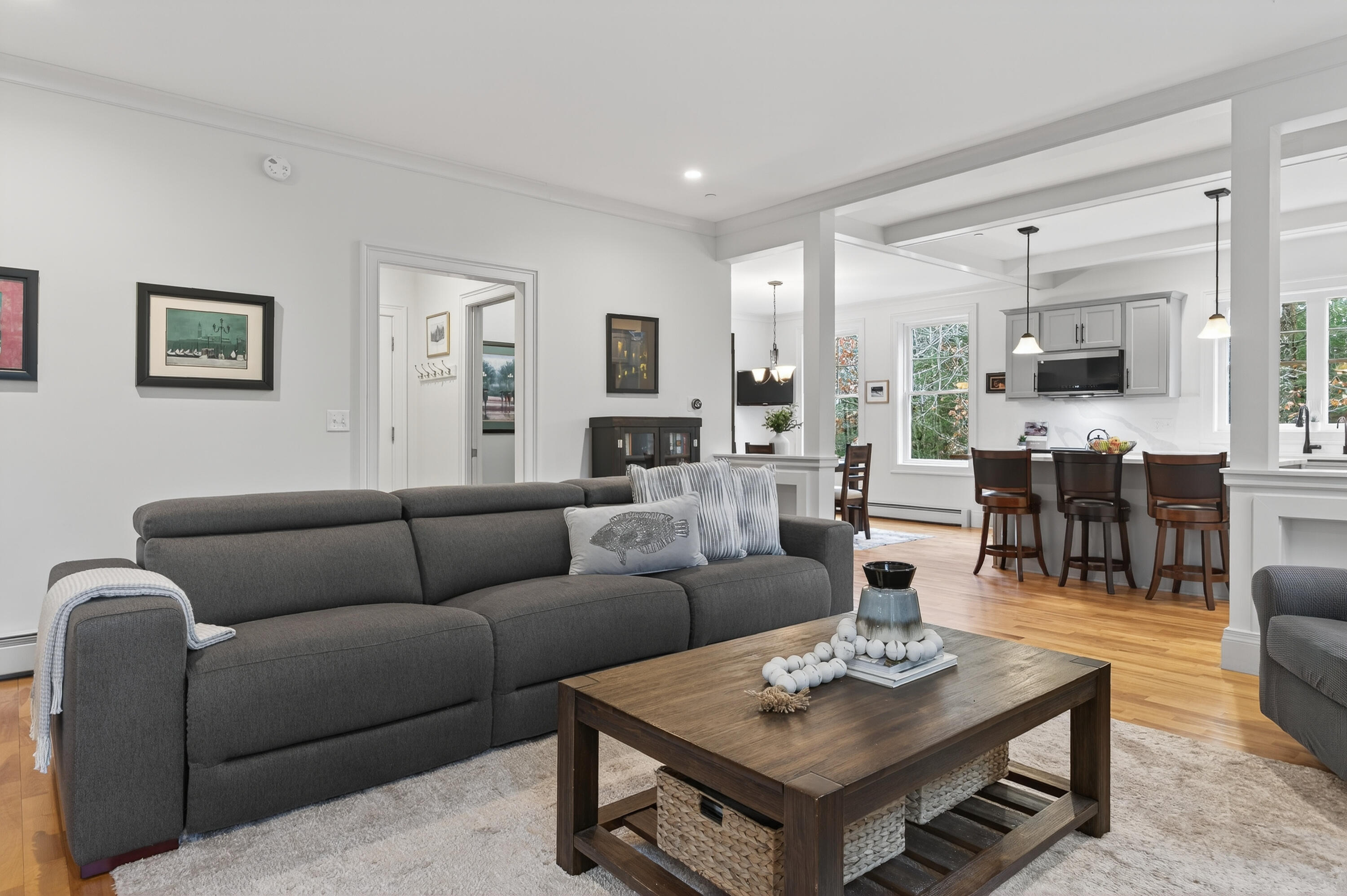 34 Newfield Road Freeport, ME 04032 - Photo 5 of 48 114_34 Newfield Rd_MorneauStudios_print