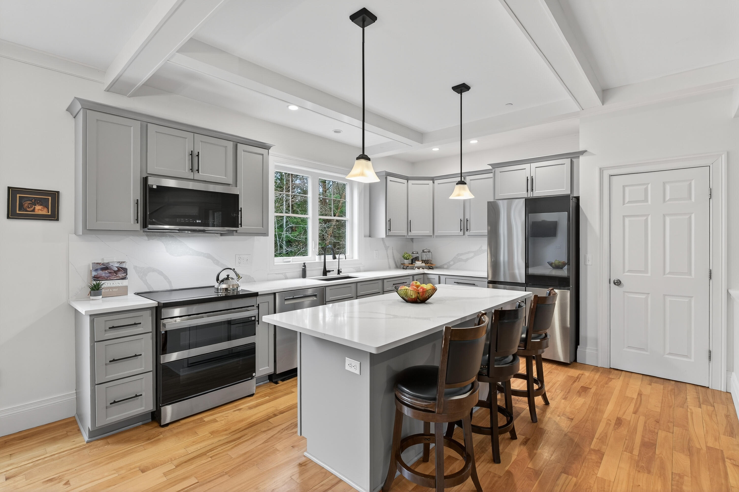 34 Newfield Road Freeport, ME 04032 - Photo 9 of 48 118_34 Newfield Rd_MorneauStudios_print