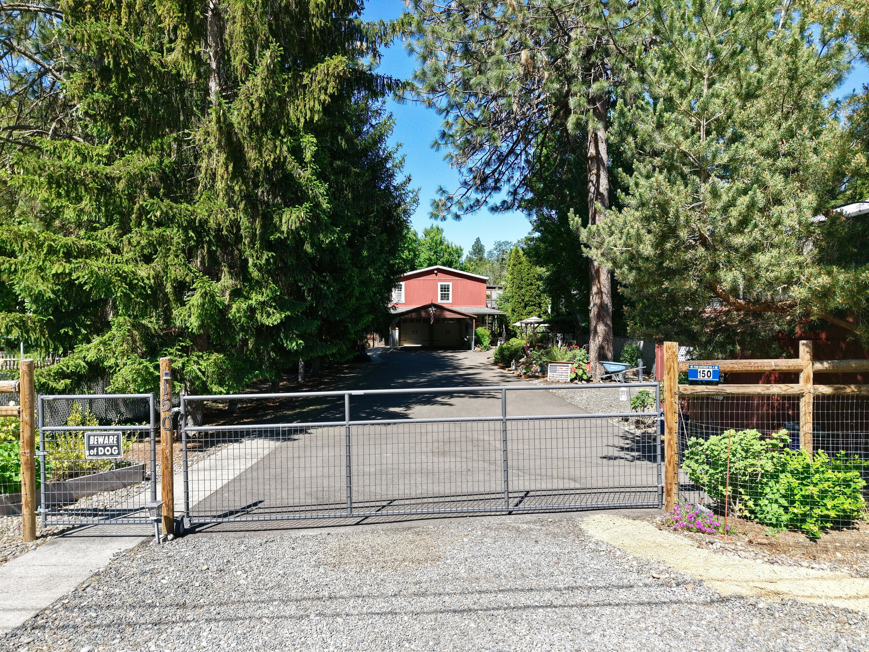 150 Castaline Place Shady Cove, OR 97539 - Photo 65 of 83 Entry