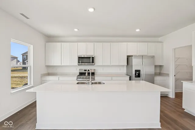 $462,900 | 2599 Kingman Drive, Whitestown, IN 46075