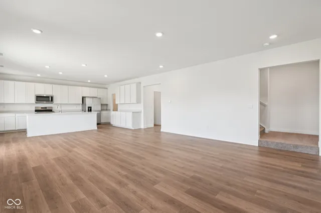 $462,900 | 2599 Kingman Drive, Whitestown, IN 46075