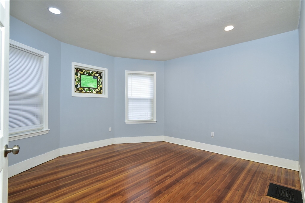 9 Nightingale Street, Unit 2 Boston, MA 02124 - Photo 14 of 18