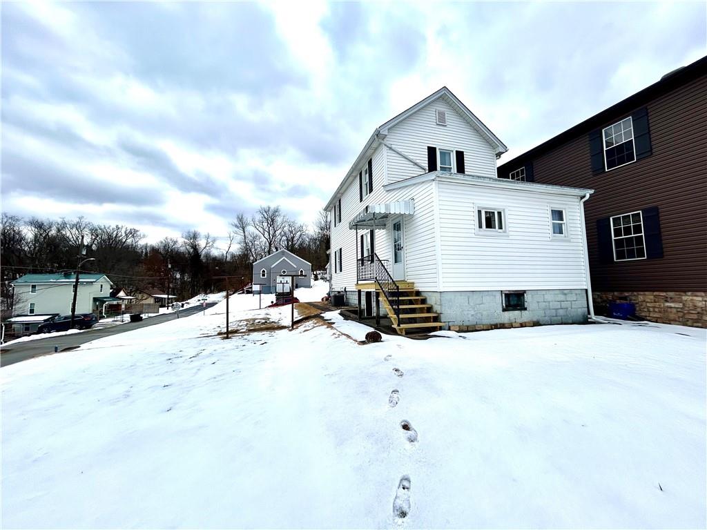 428 5th Street California, PA 15419 - Photo 8 of 27