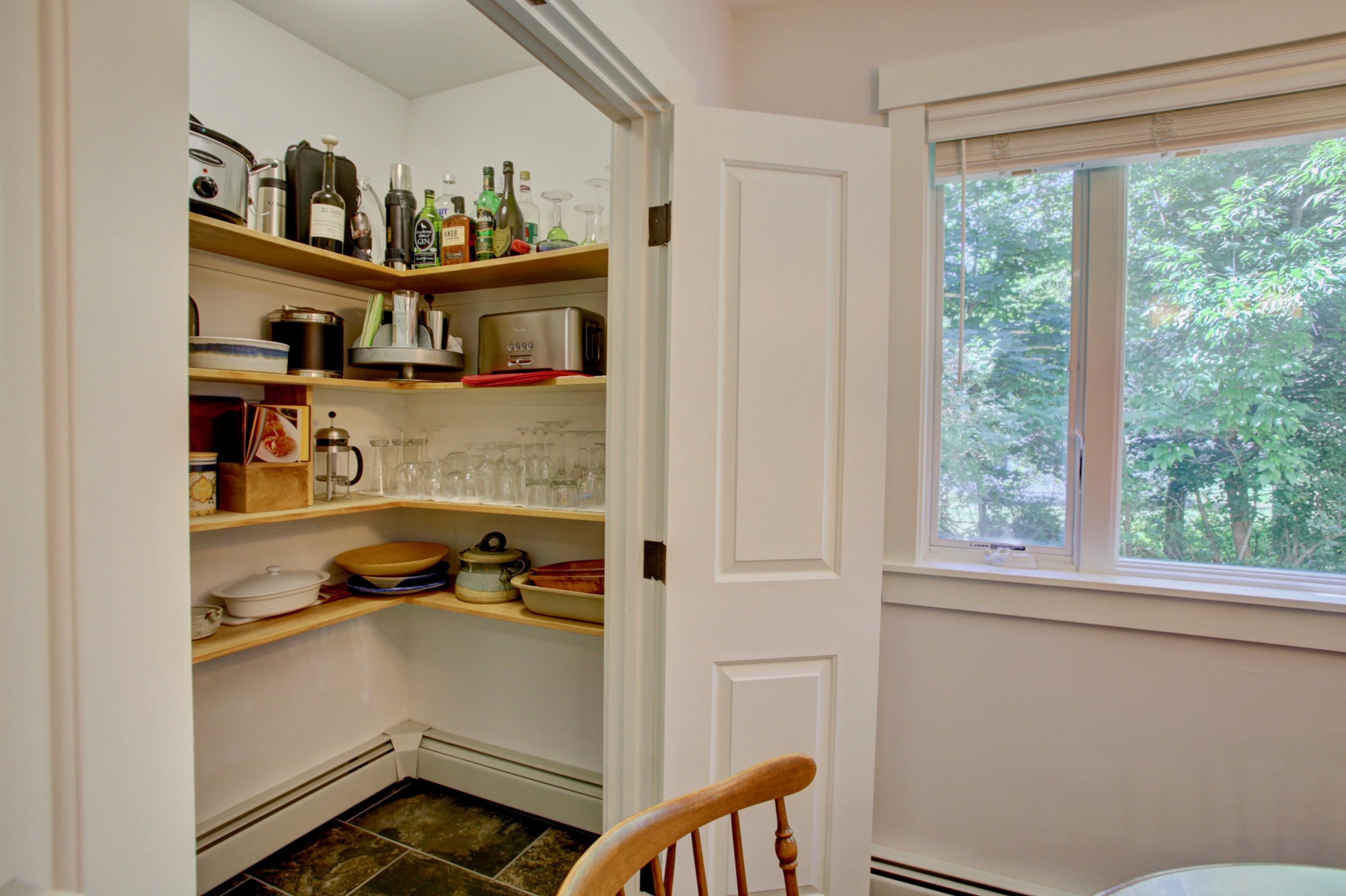 159 Foreside Road Cumberland, ME 04110 - Photo 17 of 52 84