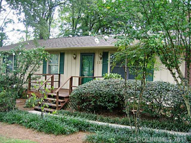 120 Spring Street Davidson, NC 28036 - Photo 3 of 16