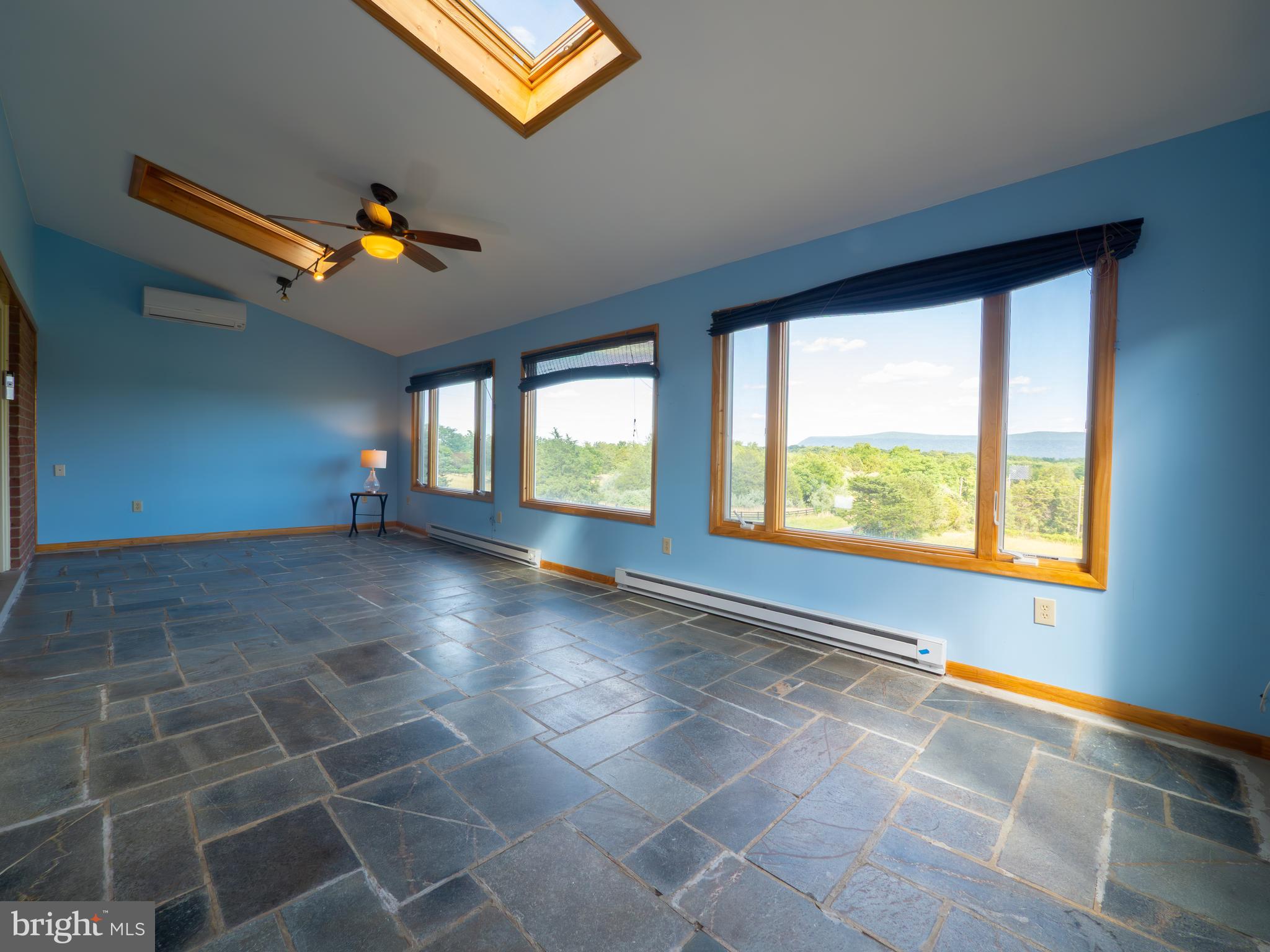 2521 Mt Hebron Road Strasburg, VA 22657 - Photo 26 of 59 Sunroom.
