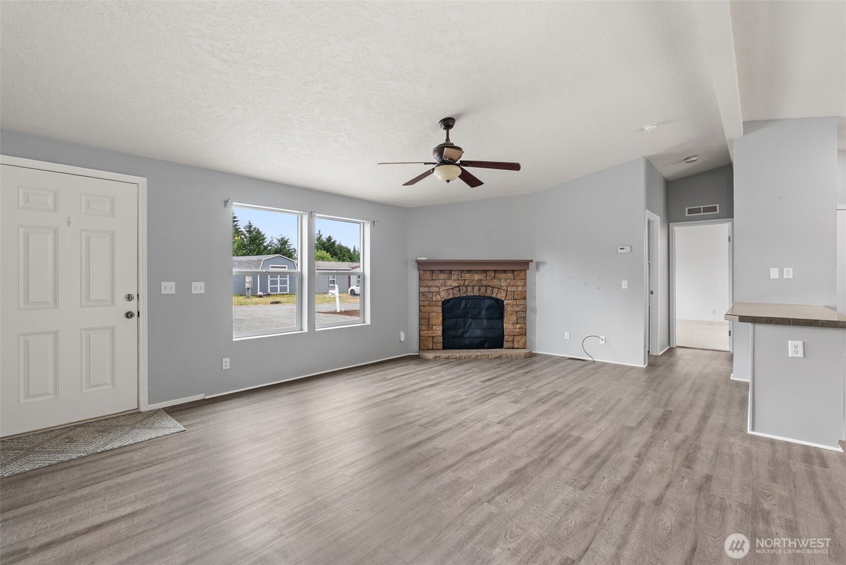 18933 Prairie Street Southwest Rochester, WA 98579 - Photo 6 of 33