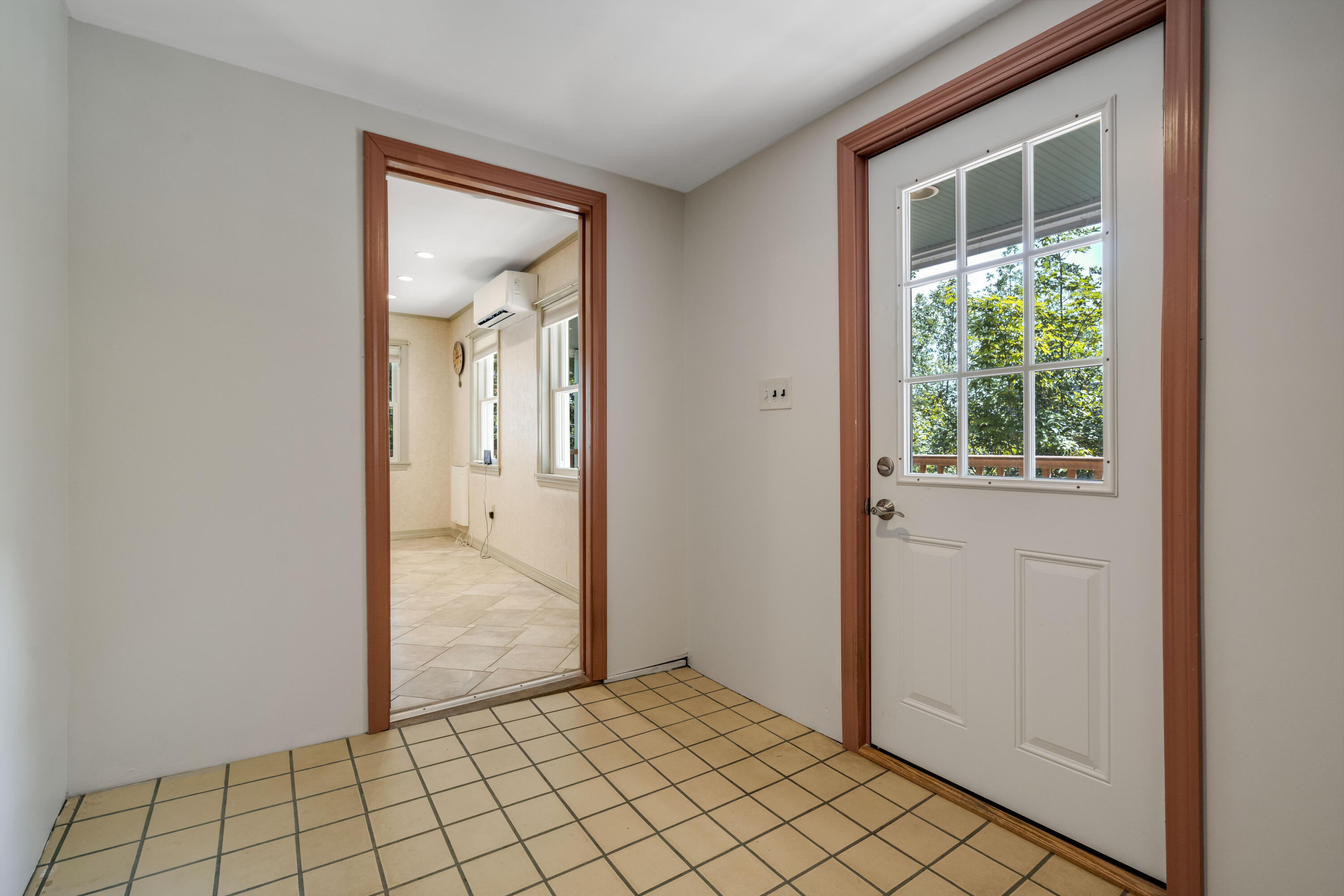 142 River Road Bowdoinham, ME 04008 - Photo 7 of 67 Mud room