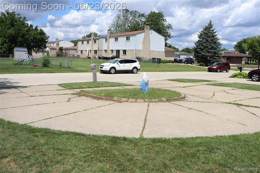39552 Forbes Drive Sterling Heights, MI 48310 - Photo 6 of 45