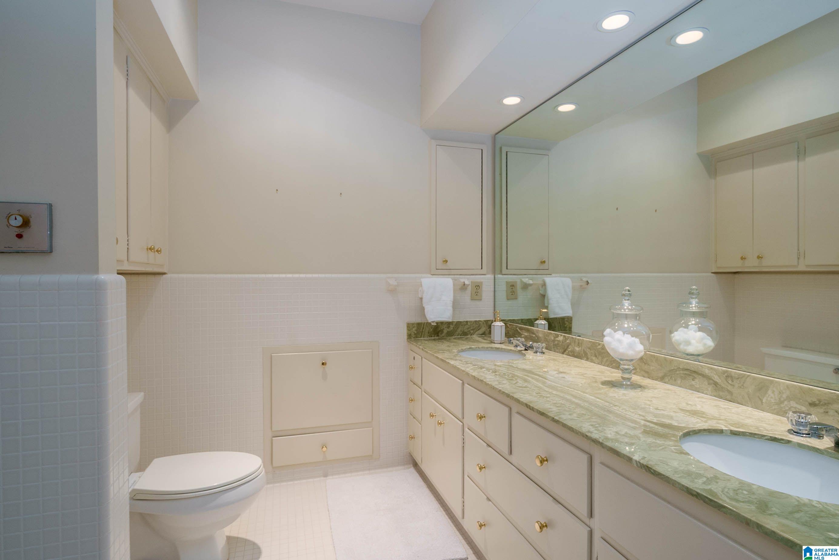 3532 Brookwood Road Birmingham, AL 35223 - Photo 27 of 49