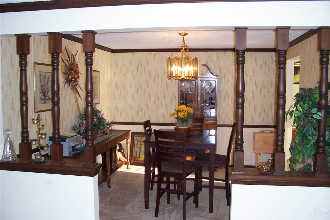 9613 Reindeer Road Fort Wayne, IN 46804 - Photo 5 of 24