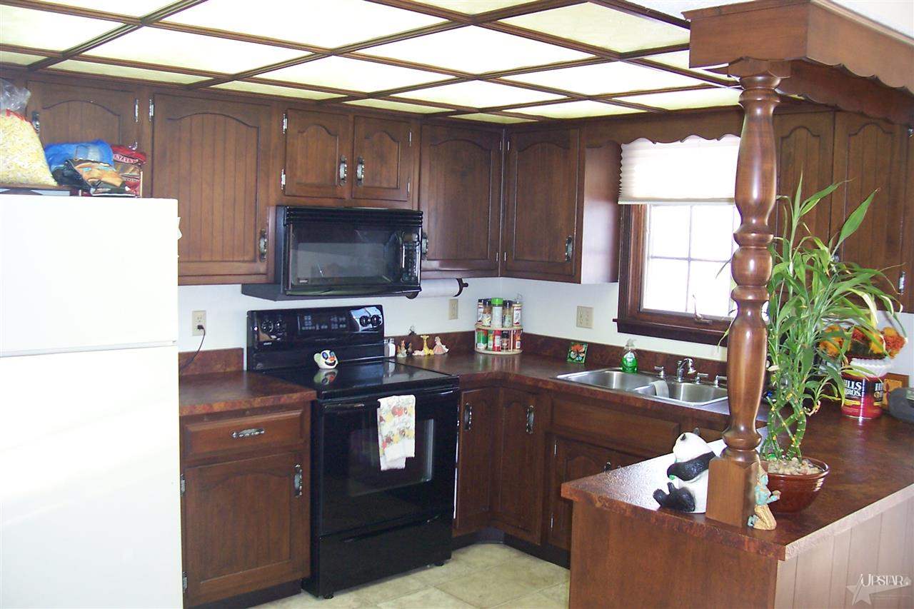 9613 Reindeer Road Fort Wayne, IN 46804 - Photo 7 of 24