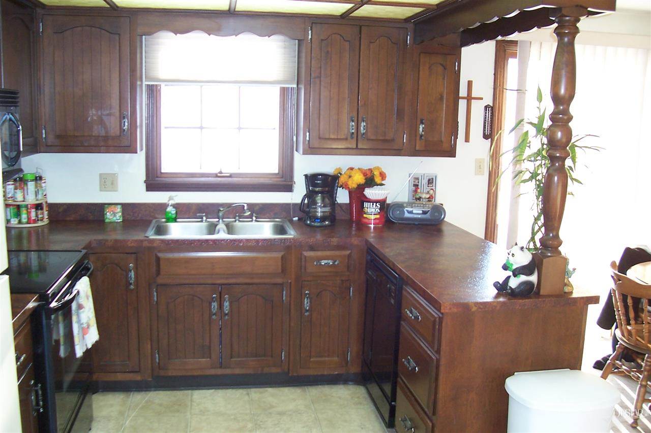 9613 Reindeer Road Fort Wayne, IN 46804 - Photo 8 of 24