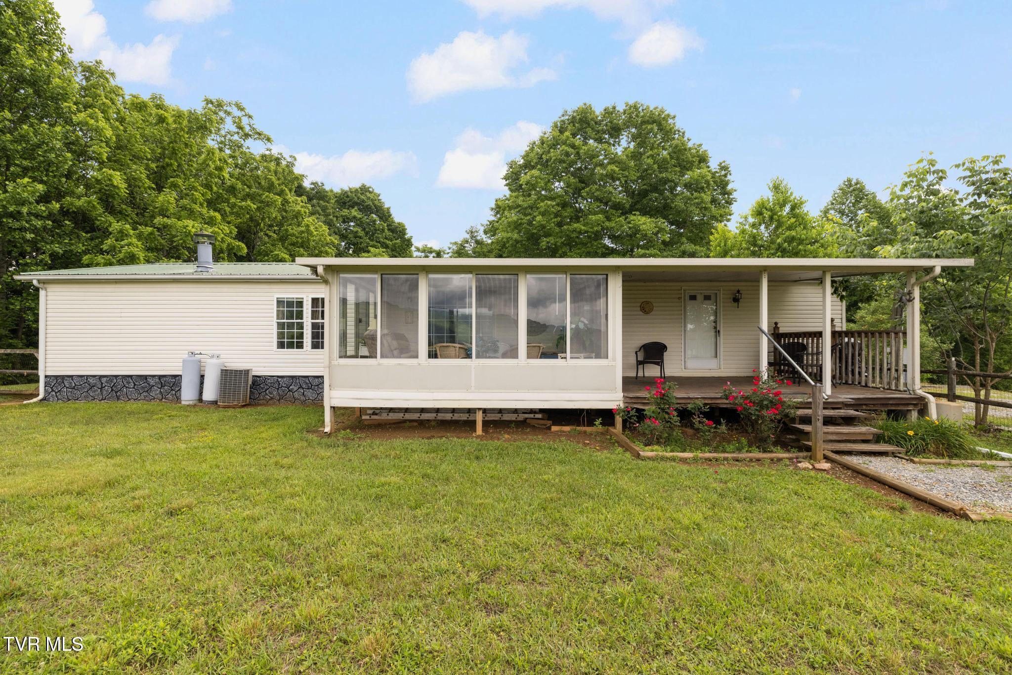 195 Estep Hollow Road Elizabethton, TN 37643 - Photo 65 of 69 IMG_7310