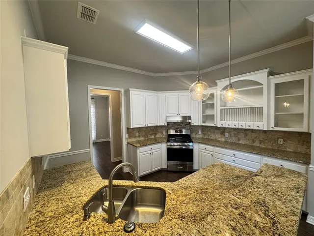 $2,600 | 335 Crosscreek Drive, Bossier City, LA 71111