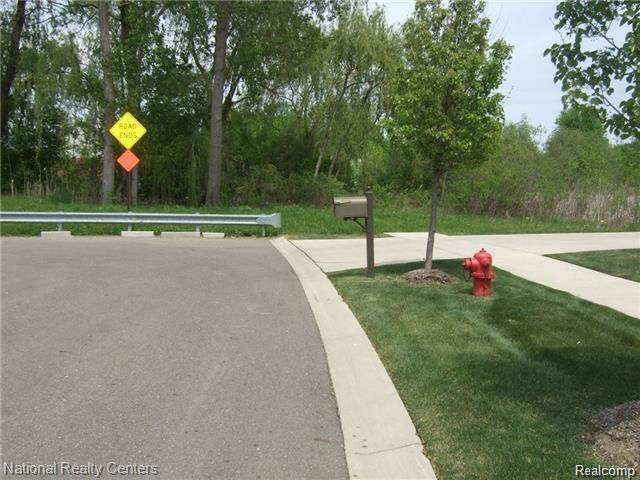 21030 Halsted Road Farmington Hills, MI 48335 - Photo 18 of 31 Gallery Image 18