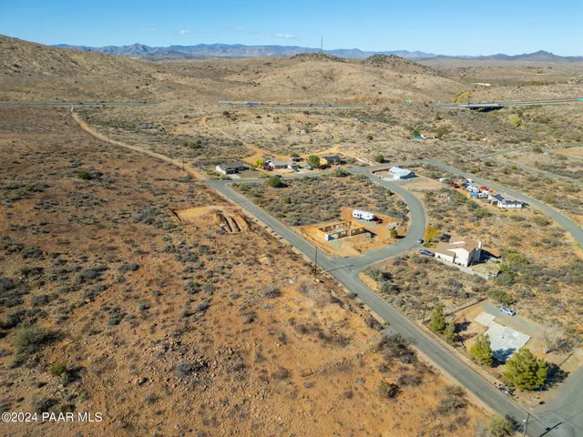 a view of an outdoor space