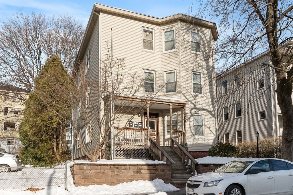 11 Mars Street Worcester, MA 01607 - Photo 1 of 37 Gallery Image 1