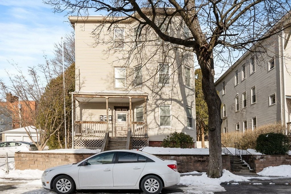 11 Mars Street Worcester, MA 01607 - Photo 2 of 37 Gallery Image 2