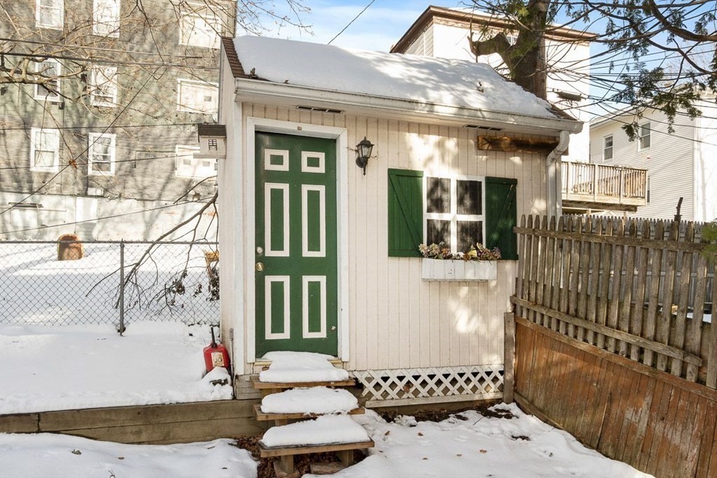 11 Mars Street Worcester, MA 01607 - Photo 9 of 37 Gallery Image 9