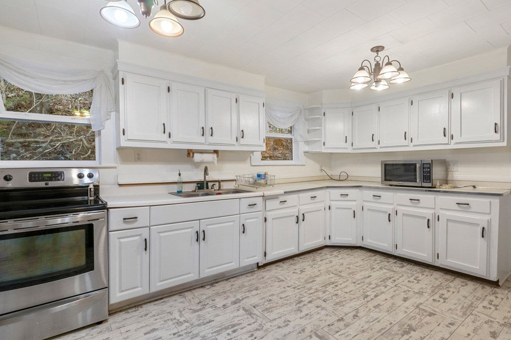 451 Veterans Road Tannersville, VA 24377 - Photo 11 of 27 Gallery Image 11