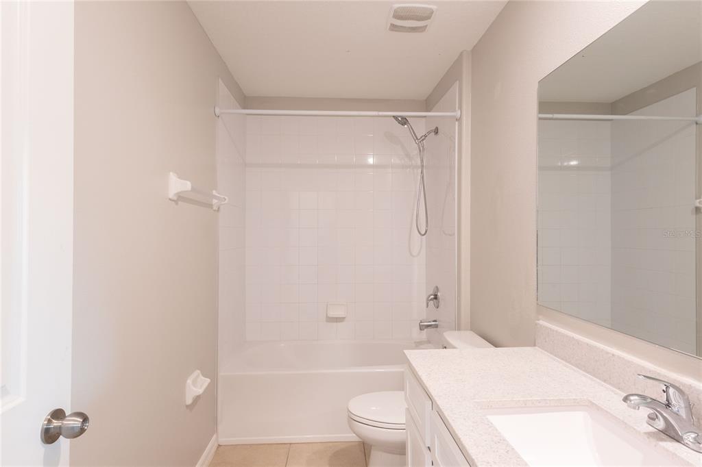 9739 Lemon Drop Loop Sun City Center, FL 33573 - Photo 32 of 39