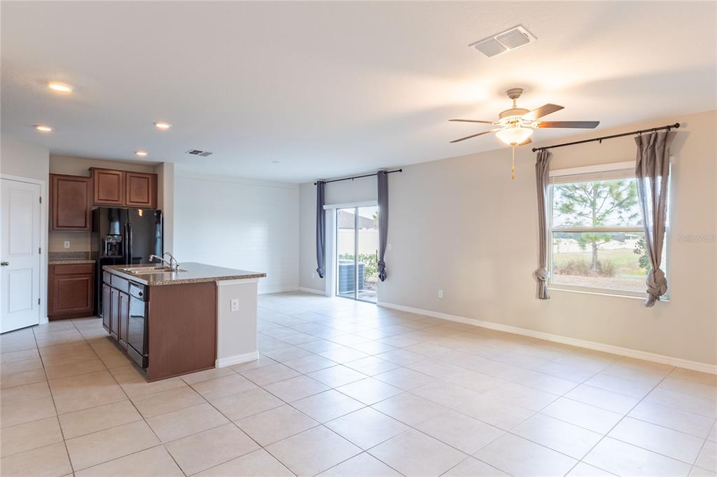 9739 Lemon Drop Loop Sun City Center, FL 33573 - Photo 7 of 39