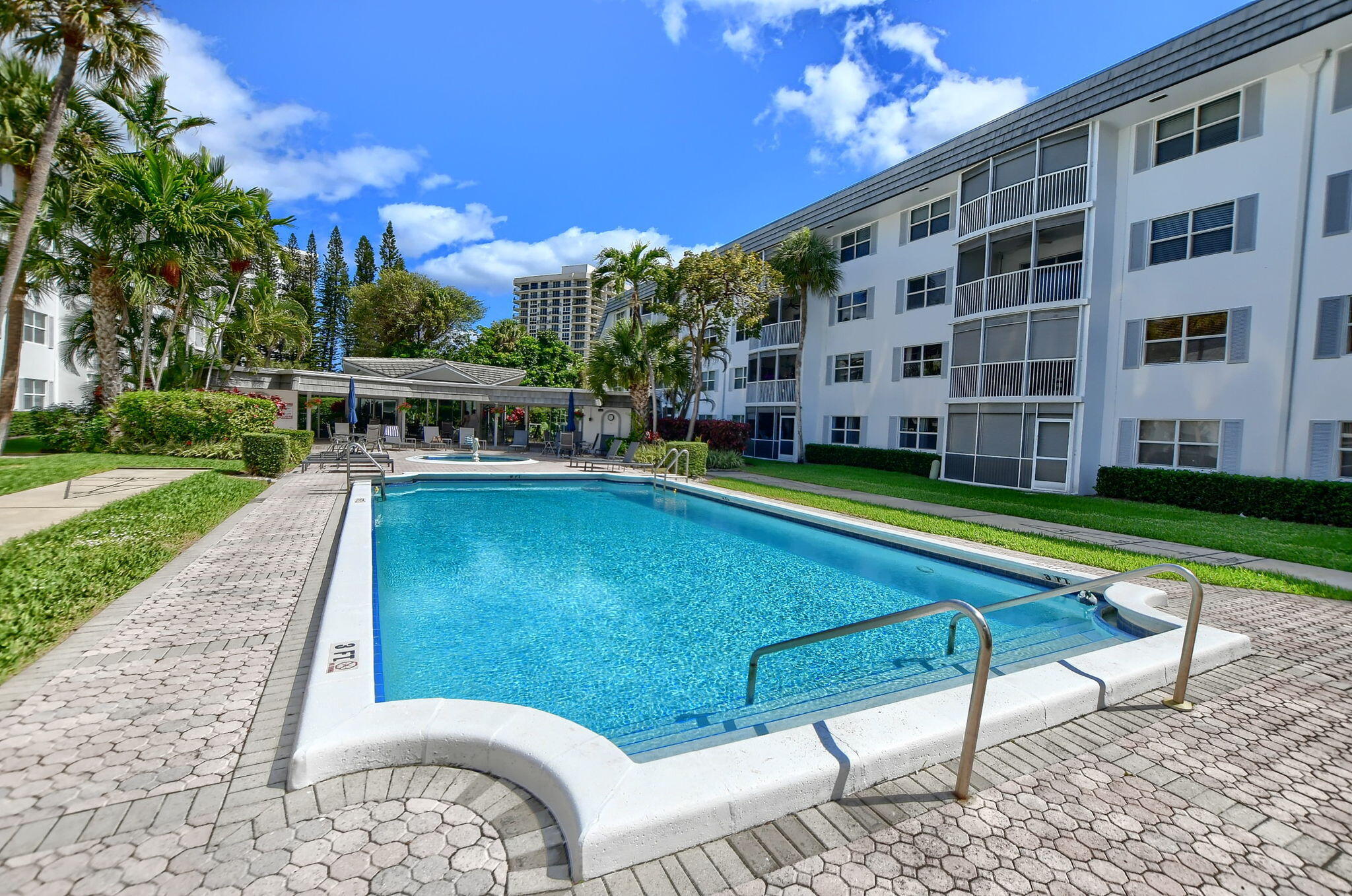 800 East Camino, Unit 4110 Boca Raton, FL 33432 - Photo 25 of 41 28-web-or-mls-EBF_3923-HDR(5)