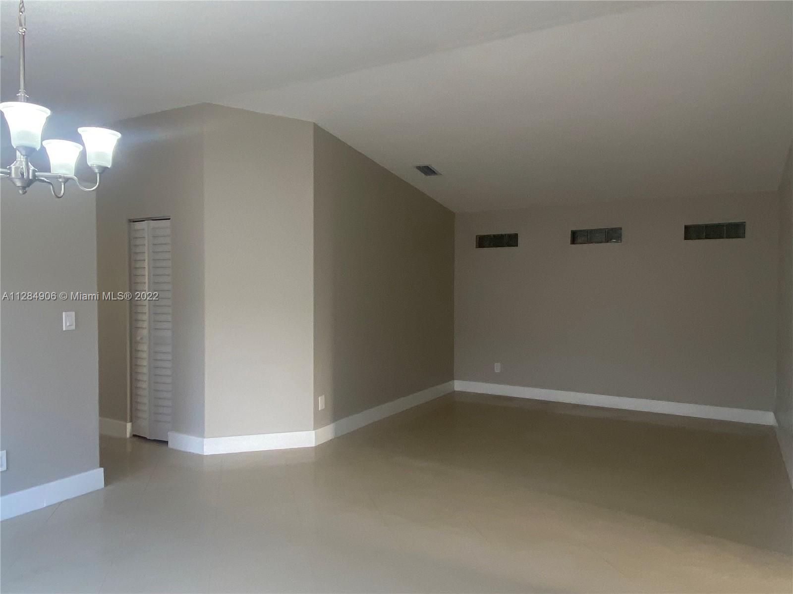 17501 Southwest 142nd Court Miami, FL 33177 - Photo 3 of 8