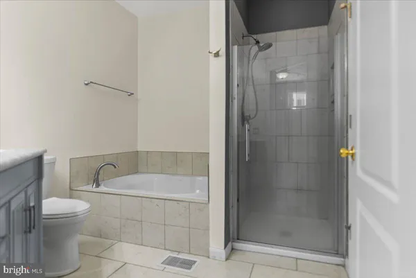 $334,900 | 5545 Lanier Avenue, Unit 367, Camp Springs, MD 20746