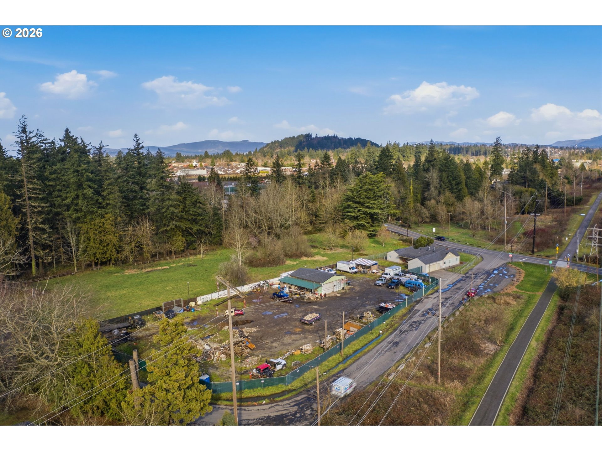 5031 Southeast Jenne Road Portland, OR 97236 - Photo 12 of 43