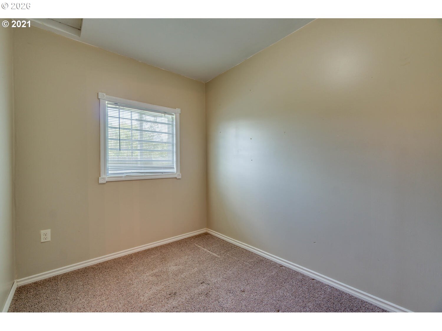 5031 Southeast Jenne Road Portland, OR 97236 - Photo 26 of 43