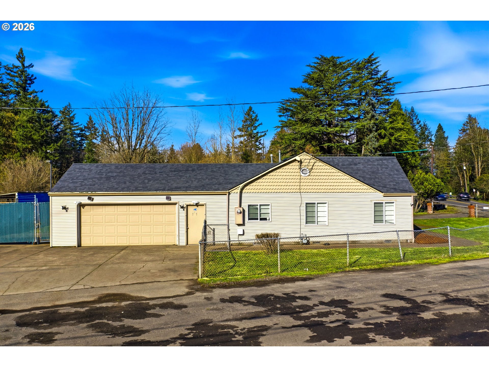 5031 Southeast Jenne Road Portland, OR 97236 - Photo 4 of 43