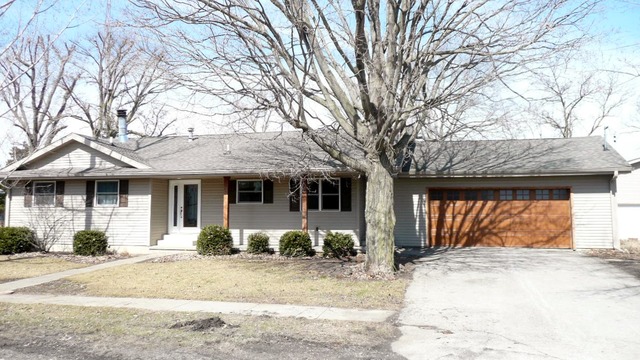 608 2nd Street Donovan, IL 60931 - Photo 2 of 18