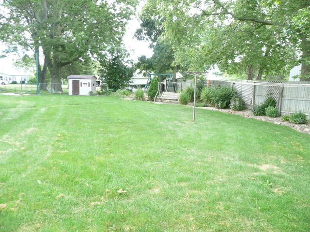 608 2nd Street Donovan, IL 60931 - Photo 16 of 18