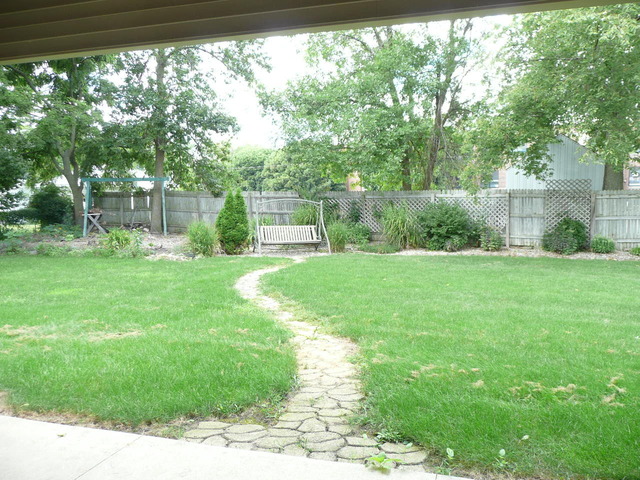 608 2nd Street Donovan, IL 60931 - Photo 17 of 18