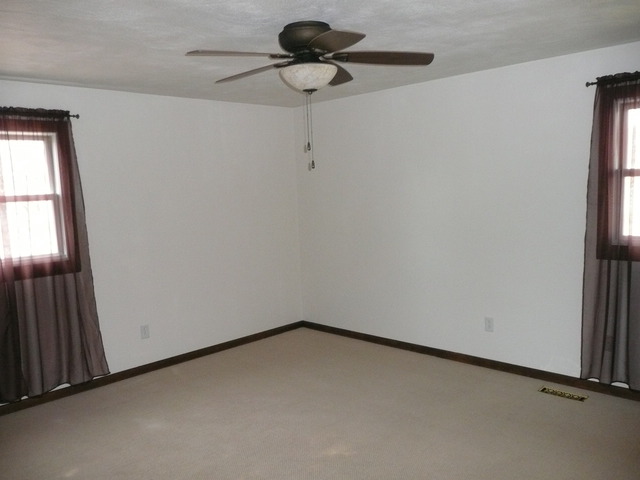 608 2nd Street Donovan, IL 60931 - Photo 6 of 18