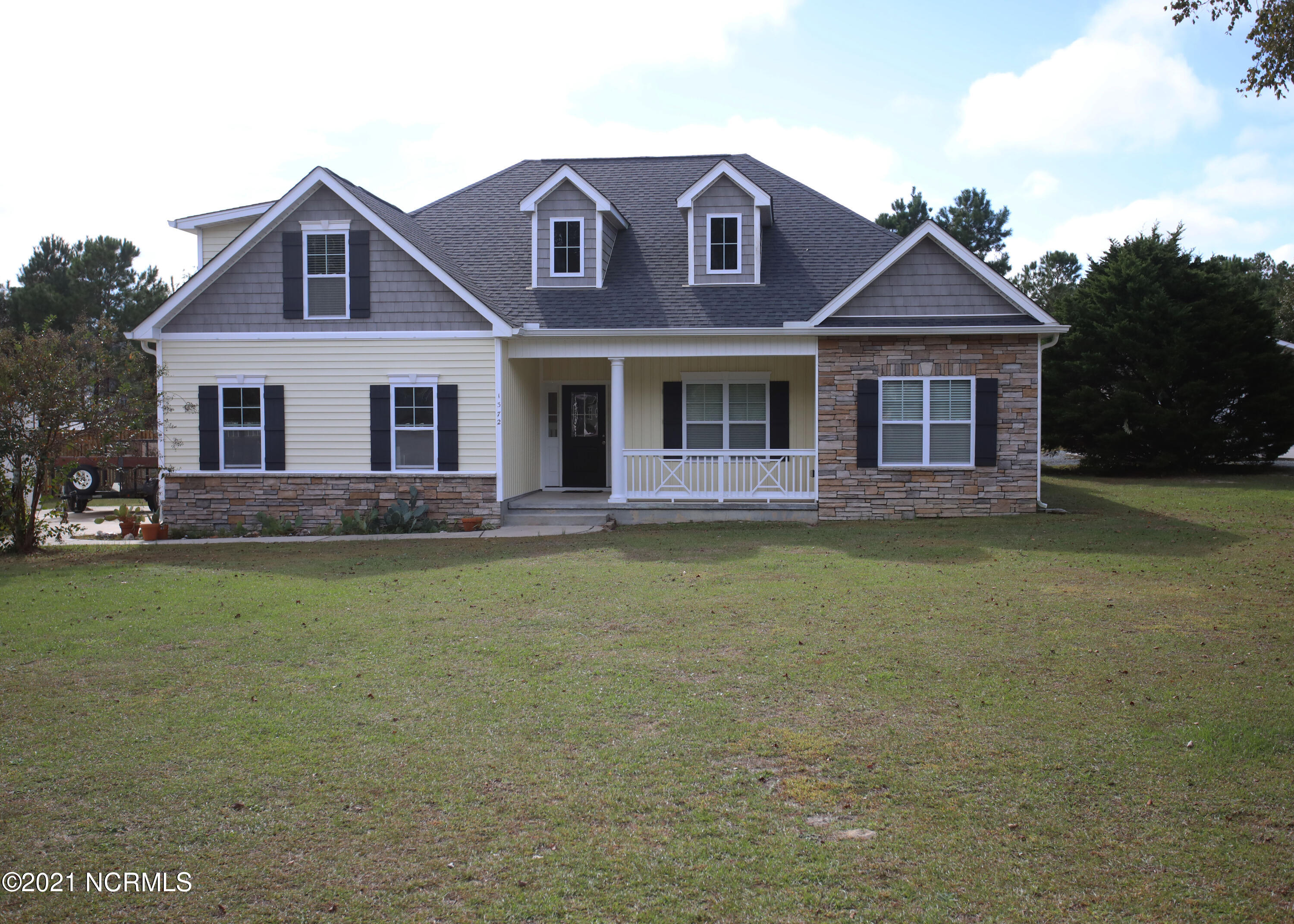 1372 Washington Acres Road Hampstead, NC 28443 - Photo 1 of 47 Front