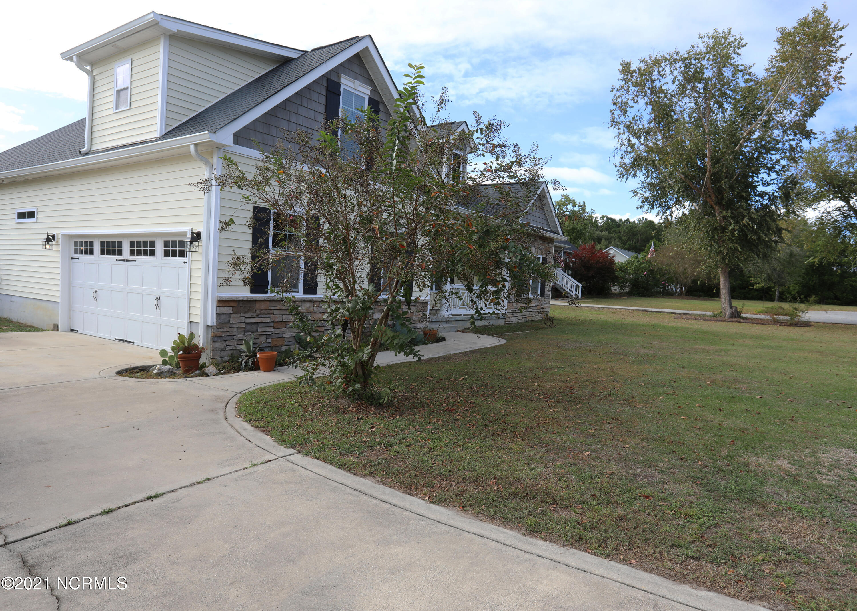 1372 Washington Acres Road Hampstead, NC 28443 - Photo 5 of 47 A front 6
